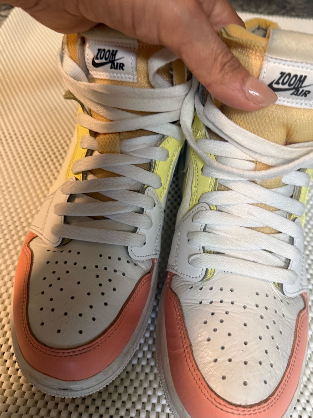 Women's Air Jordan 1 Mid "To My First Coach" - Multicolor size 7